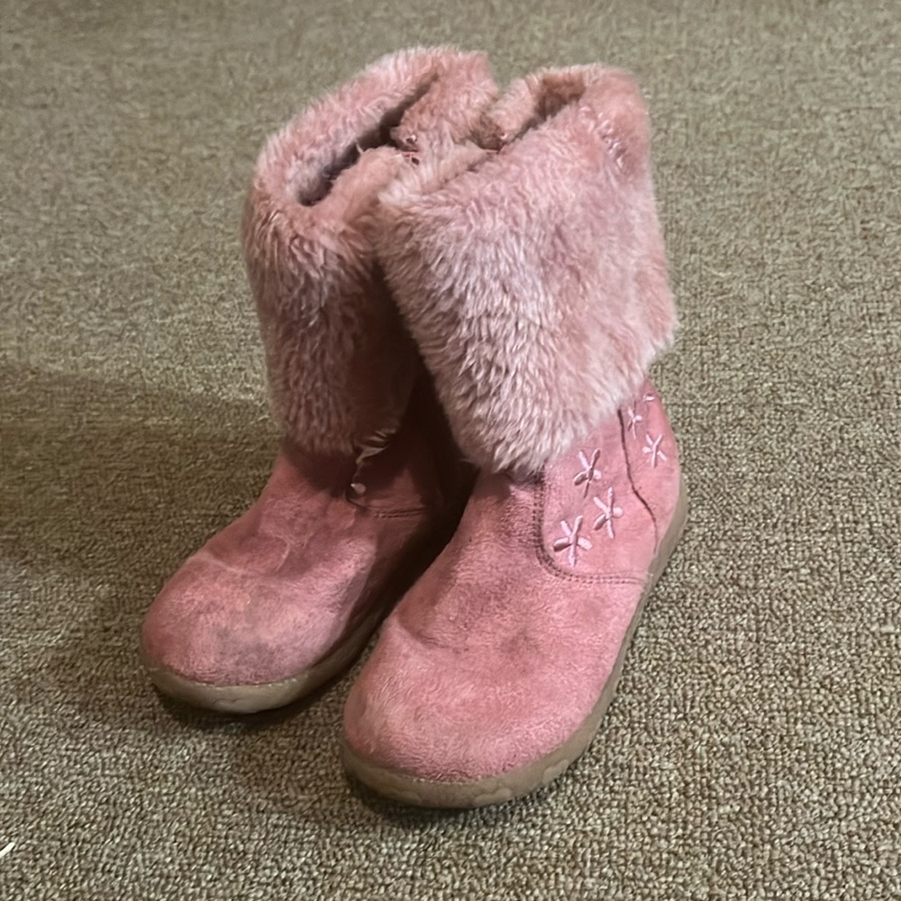 Girls pink boots